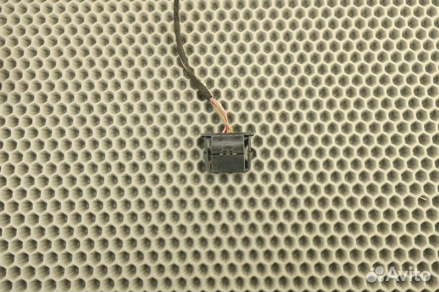 Разъем VAG 1K0972705