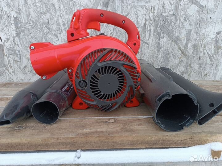 Бензиновая воздуходувка