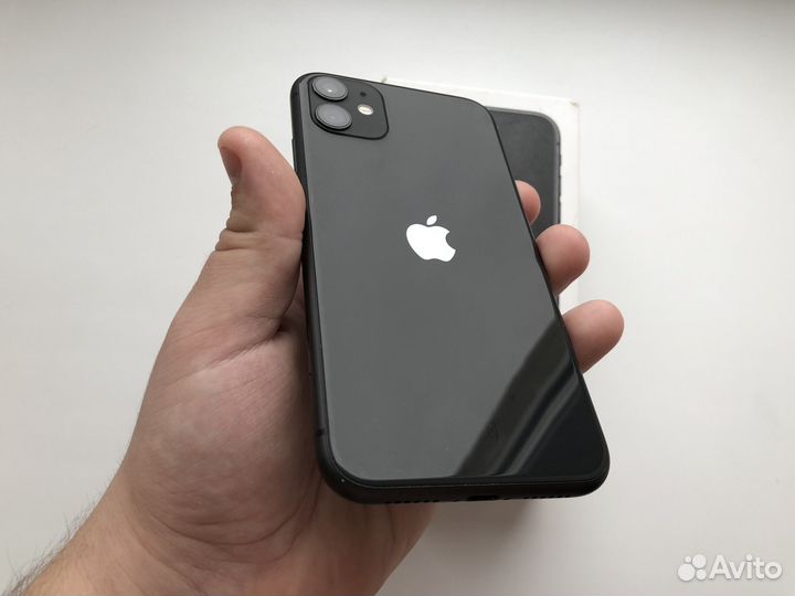 iPhone 11, 64 ГБ