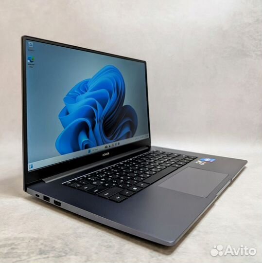 Honor Magicbook 15 R5-5500U\8\512