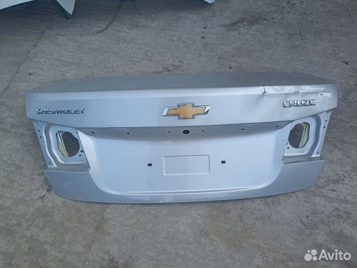 Крышка багажника Chevrolet Cruze седан