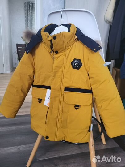Куртка новая зимняя на мальчика 110