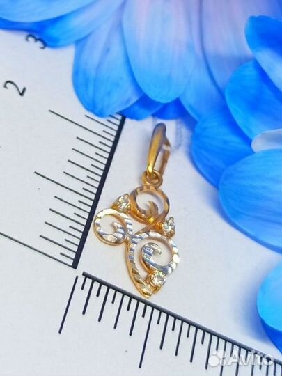 Подвеска с синтетическим камнем Золото