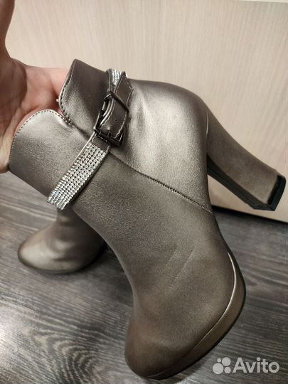 Ботинки женские новые демисезонные, размер 39