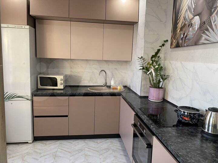 2-к. квартира, 58 м², 12/23 эт.