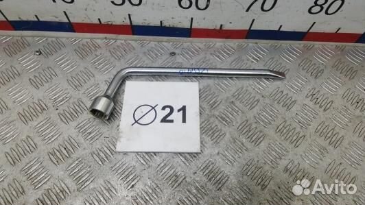 Ключ колесный toyota avensis T25 (KDN10VP01)