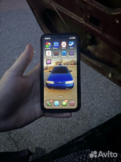 iPhone 11, 64 ГБ