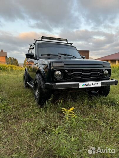 LADA 4x4 (Нива) 1.7 МТ, 2015, 140 000 км