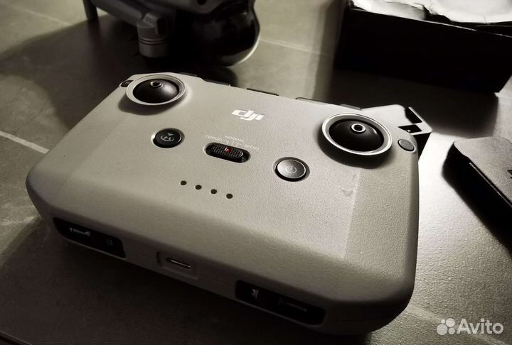 Квадрокоптер Dji mavic air2 combo