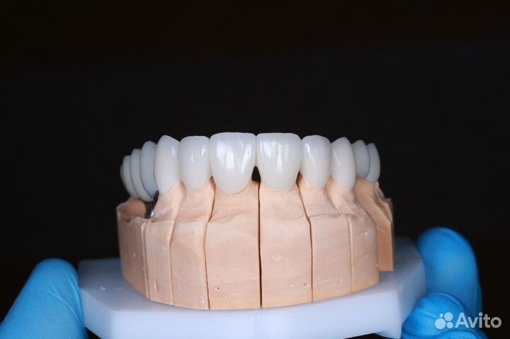 Зубной техник, керамист, exocad, заведующий зтл