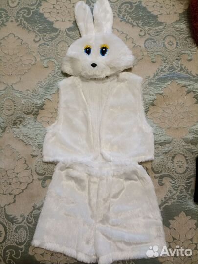 Новогодний костюм зайчика