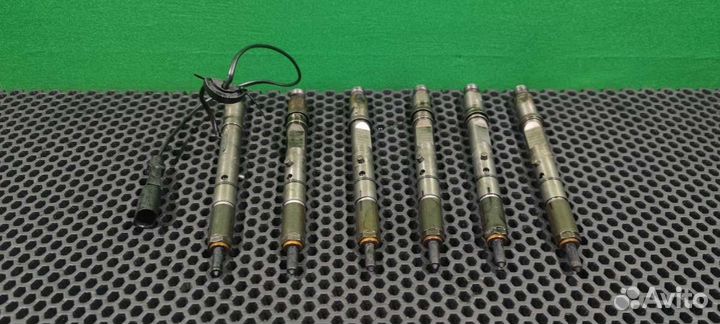 Форсунка Audi A8 D2 (S8) 2001