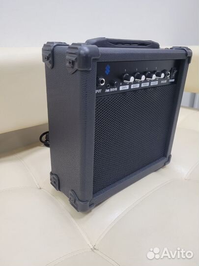 Гитарный комбоусилитель Sage 15ват