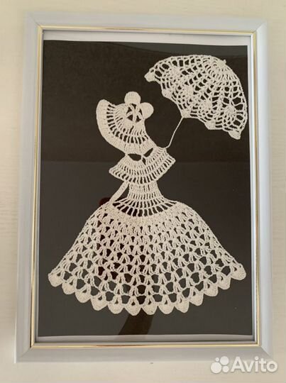 Панно «Дама с зонтиком»