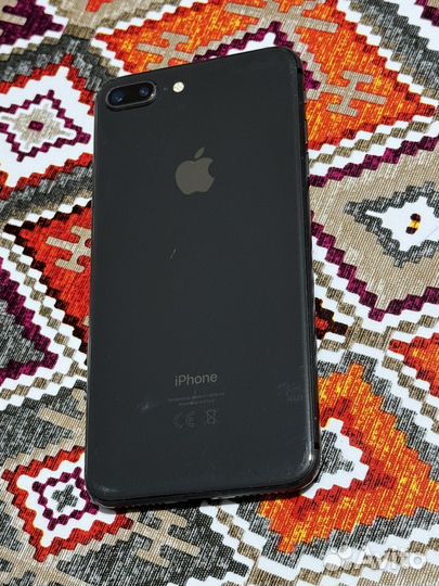 iPhone 8 Plus, 128 ГБ