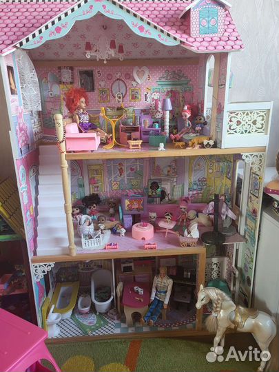 Дом для барби с мебелью, машина и лошадь