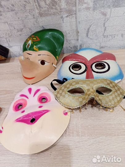 Маски, гирлянды мишура из СССР