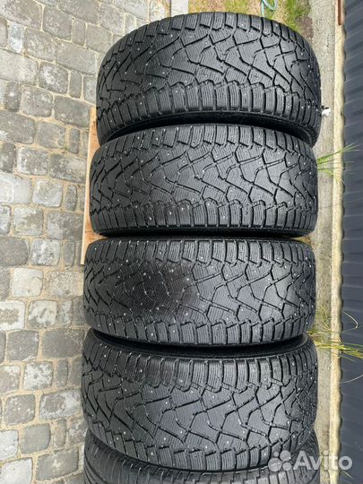 Pirelli Ice Zero 285/60 R18