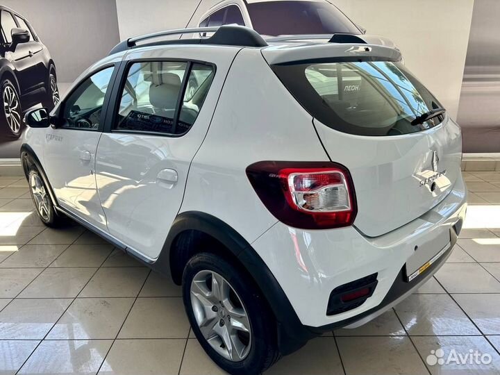 Renault Sandero Stepway 1.6 AT, 2020, 25 605 км