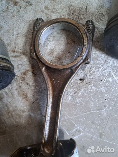 Шатун Audi A6 C6 3.2 auk