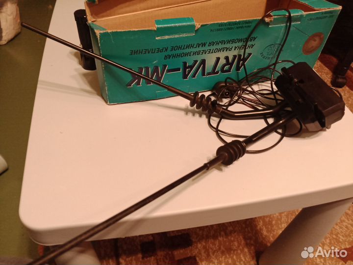 Автомобильная TV/FM активная антена