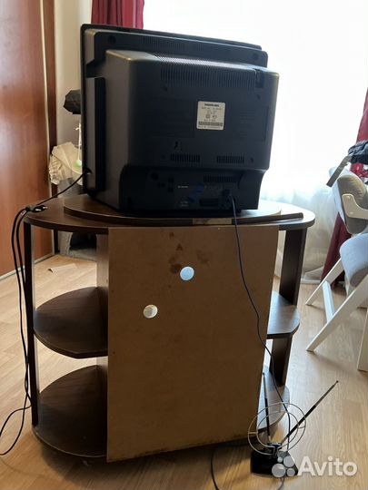 Телевизор с тумбой