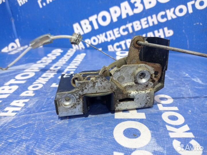 Передний правый замок двери Bmw E34 седан 1993