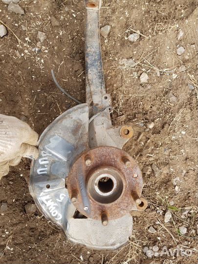 Поворотный Кулак Передний правый hyundai sonata 5