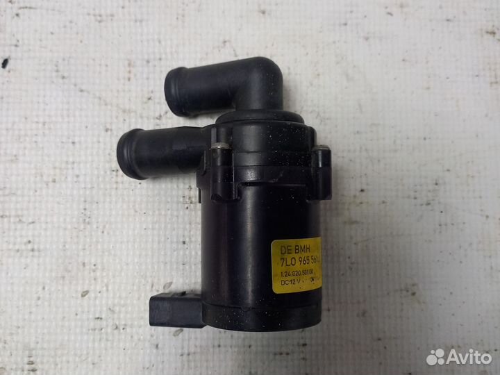Дополнительная помпа печки Audi Q7 4L 7L0965561J