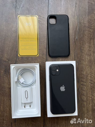 iPhone 11, 64 ГБ