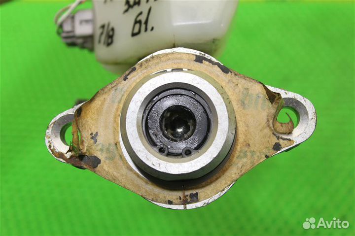 Главный тормозной цилиндр Toyota Carina AT212