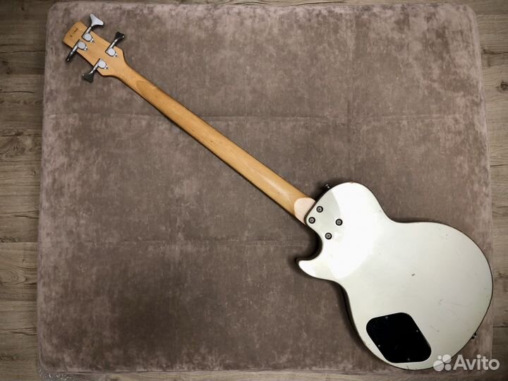 Бас-гитара Charvel Refinement bass