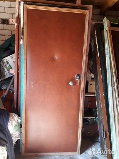 Двери входные металлические