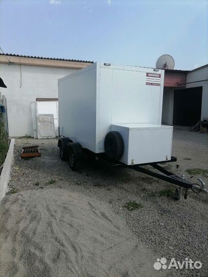 Прицеп легковой двухосный термобудка