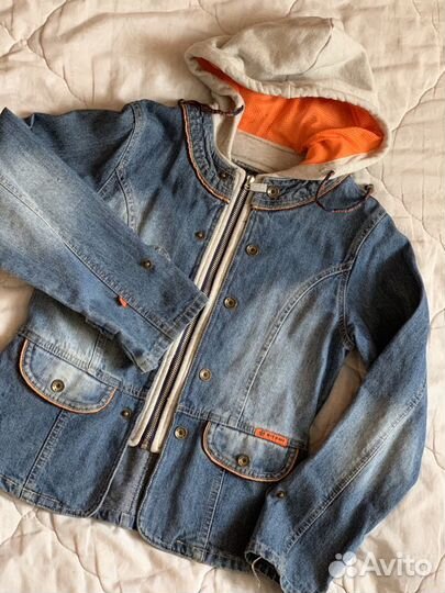 Джинсовая куртка