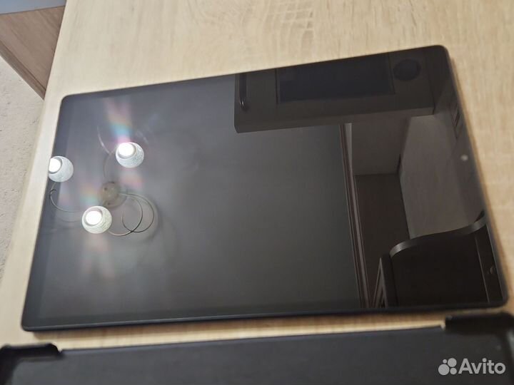 Планшет Lenovo TB-X606X