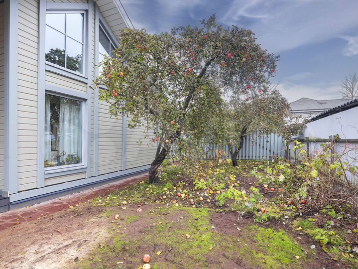 Дом 221,5 м² на участке 8 сот.