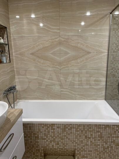 3-к. квартира, 94 м², 7/10 эт.