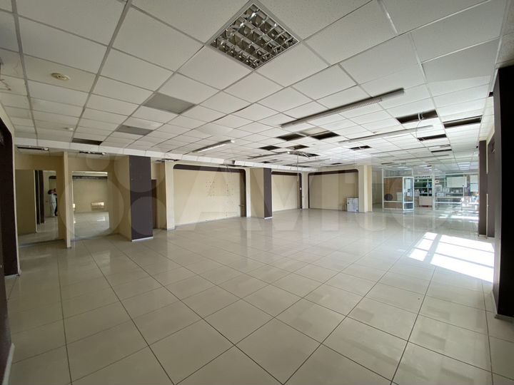 Торговая площадь, 180 м² (40м2, 50м2, 130м2)