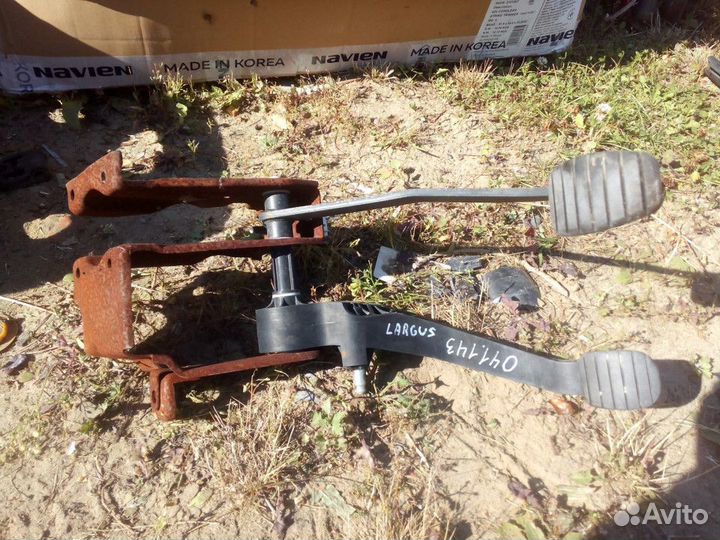 Блок педалей LADA Largus 2012