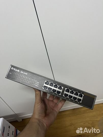 Свич/коммутатор D-link DES1016D