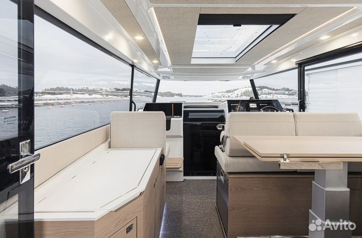 Моторная яхта Quarken 35 Cabin