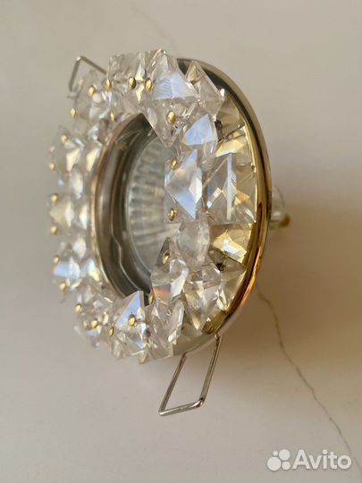 Светильники потолочные встраиваемые