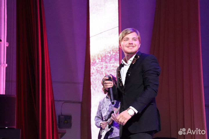 Ведущий и диджей