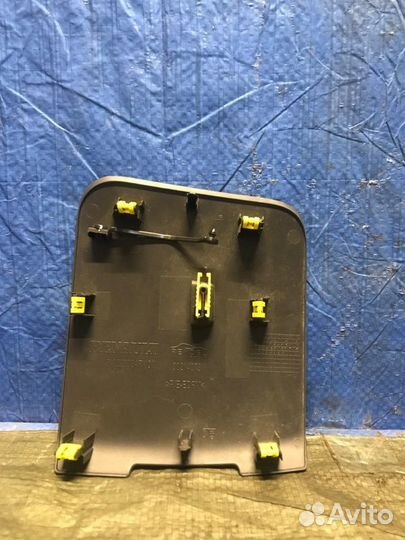 Крышка блока предохранителей Renault Kaptur SUV 5