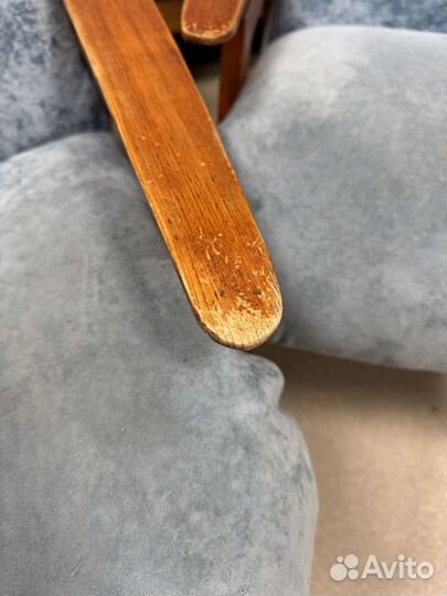 Кресло ретро