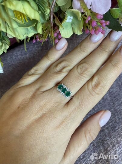 Серебряные серьги и кольцо зеленый агат