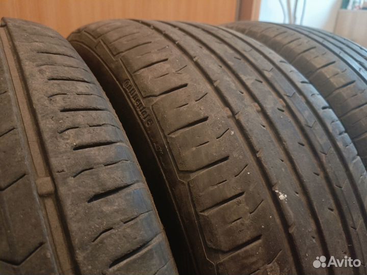 Continental ContiPremiumContact 5 215/55 R17 94W