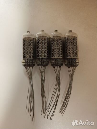 Радиолампа ин-8-2 б/у