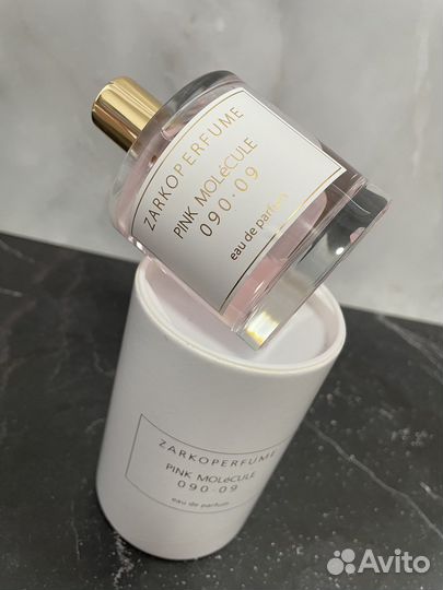 Pink molecule 090.09 Zarkoperfume